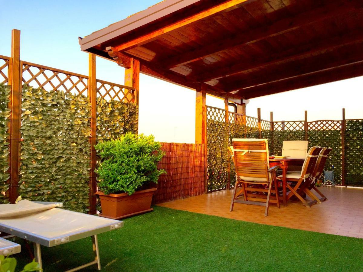 Suite Delicia Apartment - Appartamento Con Terrazza Napels Buitenkant foto